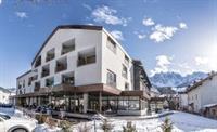 Sporthotel Tyrol San Candido Exterior photo