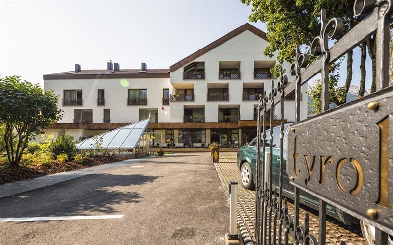 Sporthotel Tyrol San Candido Exterior photo