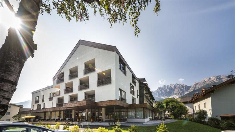 Sporthotel Tyrol San Candido Exterior photo